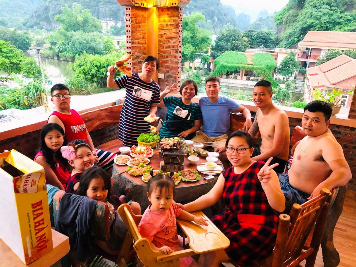 นิง บิง กรีนแลนด์ โฮมสเตย์ นิญบิ่ญ ภายนอก รูปภาพ